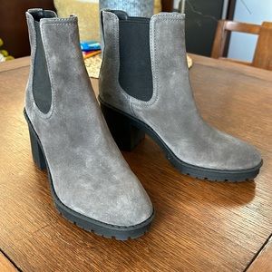 Vince Grey & Black Chelsea Boot